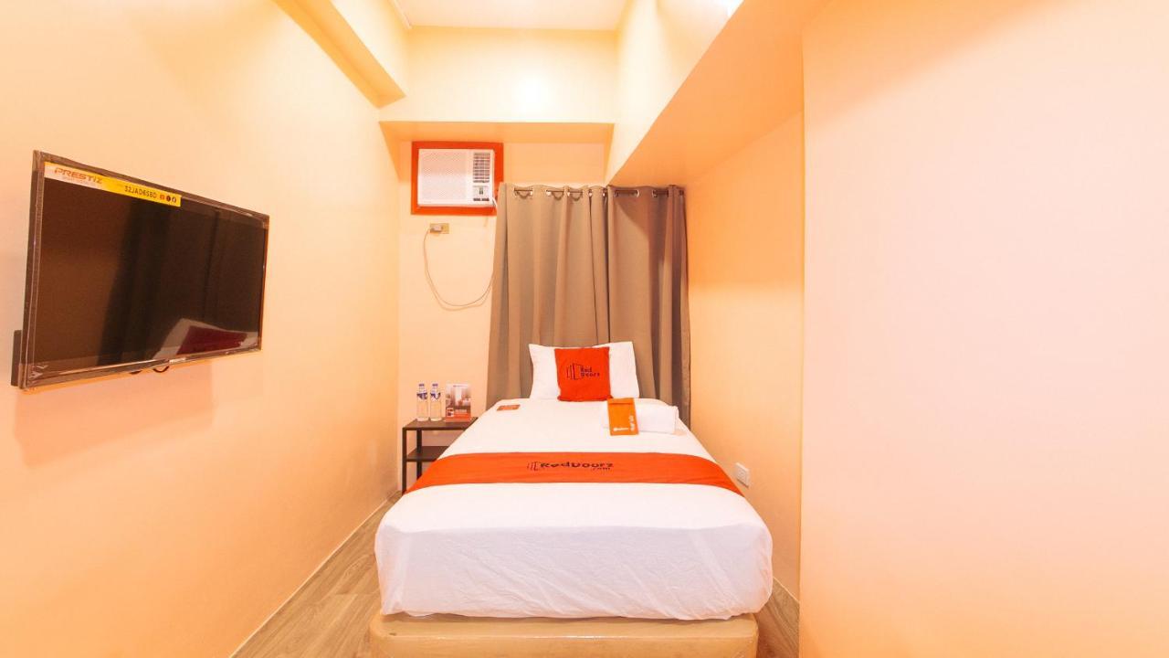 Reddoorz Plus @ Kaizen Suites Taft Avenue Манила Екстериор снимка