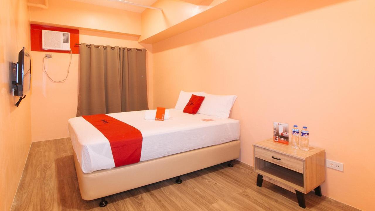 Reddoorz Plus @ Kaizen Suites Taft Avenue Манила Екстериор снимка